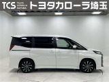 後席ガラスにフィルムが貼られております!直射日光の緩和やプライバシー保護にも役立ちます!