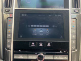 お好みの温度に合わせれば自動的に調節、オートエアコン装備。年中快適な車内。
