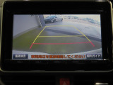 バックガイドモニターで、後方を確認しながら安心して駐車することができます。運転初心者も熟練者も必須の機能ですよ!