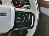 【アダプティブクルーズコントロール】全車速対応のACCやブラインドスポット、レーンキープアシスト機能などを搭載します。ステアリングホイールヒーターも搭載されているタイプになります。