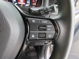 Hondaセンシングの機能のひとつ、アダプティブクルーズコントロール付!アクセルから足を離しても設定したスピードと前車との車間を保ち走行してくれます!車線維持もアシスト☆高速道路で疲労軽減ですね☆