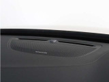【harman/kardon】世界のオーディオファン垂涎のプレミアムサウンドシステムを搭載。原音に近い音場空間を忠実に再現。乗る人すべてに最良の音響体験を提供します。