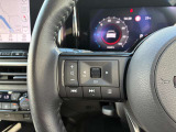 ハンドル左側のスイッチでオーディオの操作が可能なので、運転中でも楽に調整できます(^^♪
