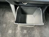 グローブボックスも収納しやすさ◎