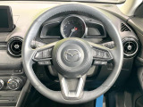 【ステアリングスイッチ】運転中、前方から目線をそらすことなく、オーディオ等の操作が可能な便利機能!安心&快適なドライブを演出してくれます♪