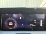 水平にレイアウトされた先進的なデザインのスピードメーター☆彡 低走行でイチオシのお車です(*^^*)