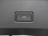 リヤゲートは電動のパワーバックドア。