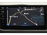 【純正SSDナビ&rdquo;Discover Media&rdquo;】AMFM、ワイドFM対応、Bluetoohオーディオ、ハンズフリーフォンなどの機能付き。