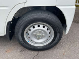 145R12サイズのタイヤです。