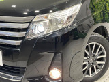 【LEDヘッドライト】悪天候や夜間走行時も良好な視界を確保し安心して運転できる高輝度LEDヘッドライトを装備!点灯速度が早く、消費電力も抑えられています。