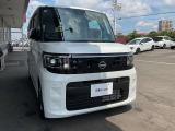 LEDヘッドライトです。高い視認性や省電力で車への負担が少なく、長寿命で交換の手間が少なくなりメリットがいっぱいあります。