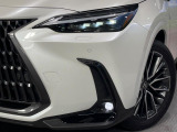 【三眼LEDヘッドライト】スタイリッシュな見た目の三眼LEDヘッドライトを装備♪スタイルだけでなく、夜間の走行も視界良好で安心してお乗りいただけます。