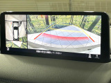 【360&deg;ビューモニター】専用のカメラにより、上から見下ろしたような視点で360度クルマの周囲を確認することができます☆死角部分も確認しやすく、狭い場所での切り返しや駐車もスムーズに行えます。