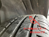 タイヤ溝はセンターで6.0mmです(新品約8mm)