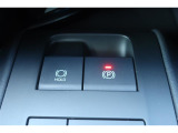 電動パーキングブレーキを搭載。スイッチ操作でパーキングブレーキを作動・解除することが可能ですので、操作の力が不要ですよ♪