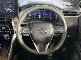 【レーダークルーズコントロール】高速道路での長距離走行が楽に!!自動で速度を保つクルーズコントロールが、衝突軽減システムと連携し、前方の車両を感知して車間を保つように速度調節してくれます!!