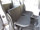 乗車人数や荷物の量、車内での過ごし方に合わせて、シートのレイアウトを変更できます。