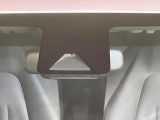 【トヨタセーフティセンス】走行中に前方の車両等を認識し、衝突しそうな時は警報とブレーキで衝突回避と被害軽減をアシスト。より安全にドライブをお楽しみいただけます。
