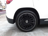 車輌に関する装備・価格等ご不明点などお気軽にお問合せ下さい。また、総額価格に関しましては車輌本体価格に納車に関わる費用等は別途料金がかかります。詳細は当店スタッフへお問い合わせ下さいませ。