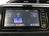 Bluetooth(ブルートゥース)接続機能付き。 スマートホンなどからお気に入りの音楽をワイヤレス再生できます。 ドライブがさらに楽しくなりますね♪