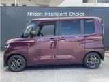 お子様ステップや乗降用グリップなど、ステップ高を低く抑えた日産ならではの親切設計。小さなお子様からお年寄りまで、家族みんなが『自分で楽に乗り降りできる』優しさがこのサイドビューに詰まっています
