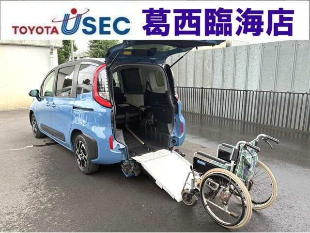 シエンタ 1.5 Z ウェルキャブ 車いす仕様車 タイプI 助手席側セカンドシート付