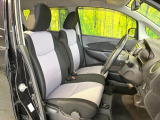 運転席シート廻りは使用感も少なく、良好な状態となっています。前オーナー様が丁寧に使っていたことがよくわかりますね。