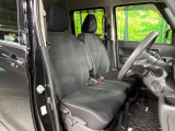 運転席シート廻りは使用感も少なく、良好な状態となっています。丁寧に使われていたことがよくわかりますね。