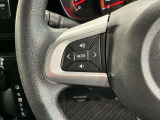 ステアリングにオーディオ操作スイッチが付いています。オーディオ画面に直接タッチしなくても操作が出来ますので、運転に集中できます。