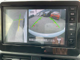 アラウンドビューモニターは、自車の前方・側面映像をモニタ-に映して離合時・駐車時などにとても便利です。