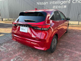 フロントだけでなく、バックソナーも付いてるので駐車時もバッチリ補助してくれます(*^^*)