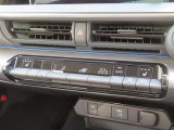 オートエアコンで車内はいつでも快適です♪