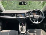 Audiのインテリアはエクステリア同様、優れたデザイン性とクオリティ、そして機能性を兼ね備えております。