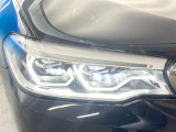 ●LEDヘッドライト:夜間走行時も良好な視界を確保し安心して運転できる高輝度LEDヘッドライトを装備!点灯速度が早く、消費電力も抑えられています。