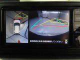 後方の見える安心をお届けするバックガイドモニター付:バックするときのアシストラインもあって楽々バック!車庫入れや縦列駐車をサポートし、苦手な駐車も安心です!今やもう手放せない装備ですネ♪