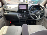 ◆◆◆運転席まわりはこのように機能的にまとまっています。