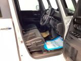 フィット性も良く、楽な運転姿勢を保てます。