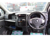 運転席から見た俯瞰図です!ドライバーが操作しやすいよう配置されています♪
