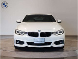 ☆BMWの代名詞とも言える【キドニーグリル】一目見ただけでBMW車であると認識できる確固たるアイコンとして存在感を放ちます☆