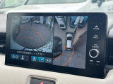 マルチビューカメラのお写真です。駐車が苦手な方でも楽に駐車が行えますね♪