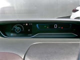 メーターに、様々な車両情報を表示してくれる、ディスプレイがついています。