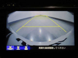 【バックモニター】後ろのカメラの映像がモニターに映し出されるので、後方の見えない死角や、障害物との距離などもしっかり安全確認することができます!
