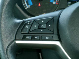 ハンドルスイッチで車両設定・オーディオの選曲や音量調整などが出来、安全性もアップ。