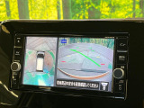 【アラウンドビューモニター】専用のカメラにより、上から見下ろしたような視点で360度クルマの周囲を確認することができます☆死角部分も確認しやすく、狭い場所での切り返しや駐車もスムーズに行えます。