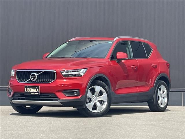 XC40 B4 AWD モメンタム 4WD 4WD サンルーフ