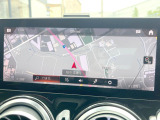 ●ベンツ純正ナビ:一体感のあるナビは、高級感ある車内を演出してくれます。Bluetooth再生などオーディオ機能も充実しておりますので、運転もより楽しめます♪