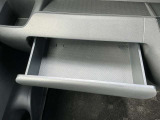 グローブボックスも収納しやすさ◎
