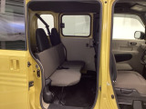 乗車人数や荷物の量、車内での過ごし方に合わせて、シートのレイアウトを変更できます。