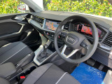 Audiのインテリアはエクステリア同様、優れたデザイン性とクオリティ、そして機能性を兼ね備えております。