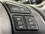 【クルーズコントロール】高速道路もラクラク走行。アクセルを離しても一定速度で走行ができ、長距離運転時の負担を軽減!加速・減速も簡単なスイッチ操作で調整できます。